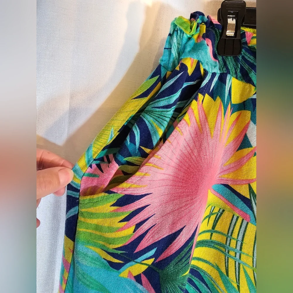 Kate Park XL Tropical Linen Blend Capri Pants - Picture 6 of 7